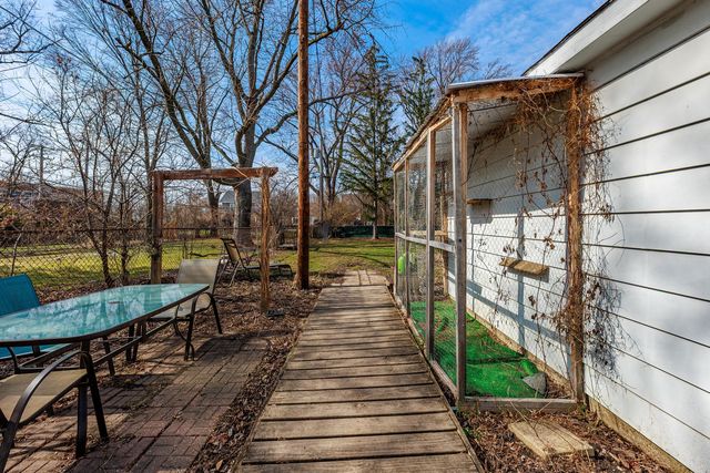 410 Repton Road, Riverside, IL 60546