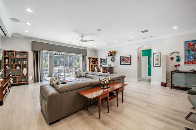 3332 ANNA GEORGE DRIVE, Valrico, FL 33596