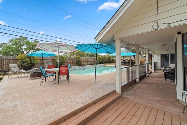 110 Riverwood DR, Georgetown, TX 78628