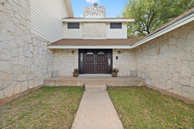 110 Riverwood DR, Georgetown, TX 78628