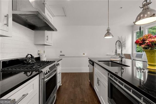 9121 Selborne Lane, Chattahoochee Hills, GA 30268