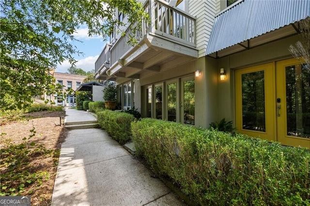 9121 Selborne Lane, Chattahoochee Hills, GA 30268