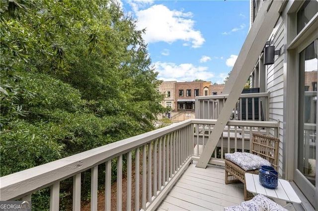 9121 Selborne Lane, Chattahoochee Hills, GA 30268