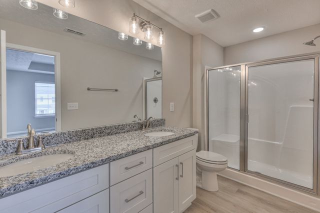 31 Hardwood Rd, Tullahoma, TN 37388