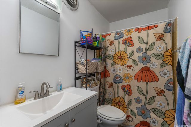 906 Lehua Avenue B403, Pearl City, HI 96782