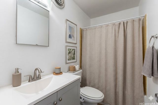906 Lehua Avenue B403, Pearl City, HI 96782