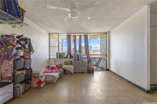 906 Lehua Avenue B403, Pearl City, HI 96782