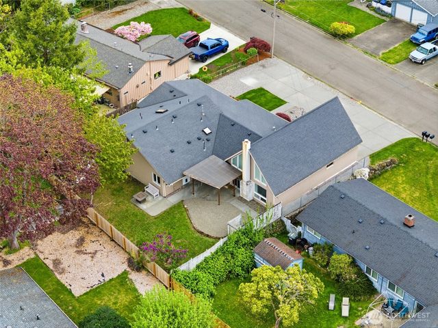 23105 20th Avenue S, Des Moines, WA 98198