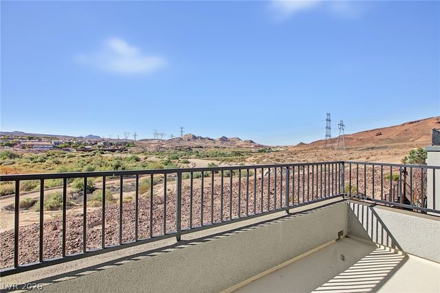 1055 Strada Mazoni, Henderson, NV 89011
