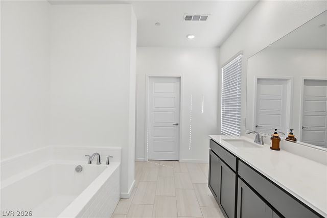 1055 Strada Mazoni, Henderson, NV 89011