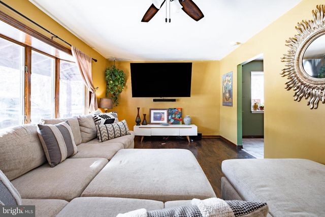 316 E COLLINGS DR, Williamstown, NJ 08094