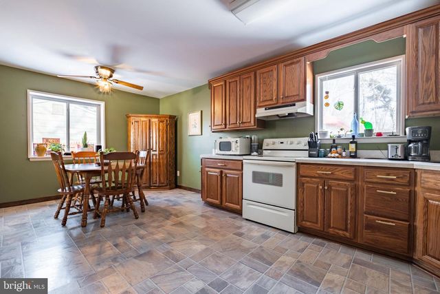 316 E COLLINGS DR, Williamstown, NJ 08094