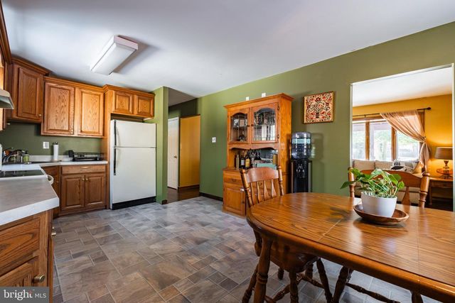 316 E COLLINGS DR, Williamstown, NJ 08094