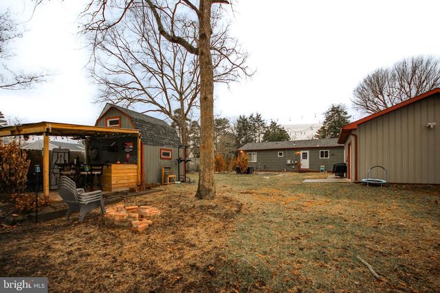 316 E COLLINGS DR, Williamstown, NJ 08094