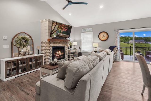 105 Belvior CIR, Moneta, VA 24121