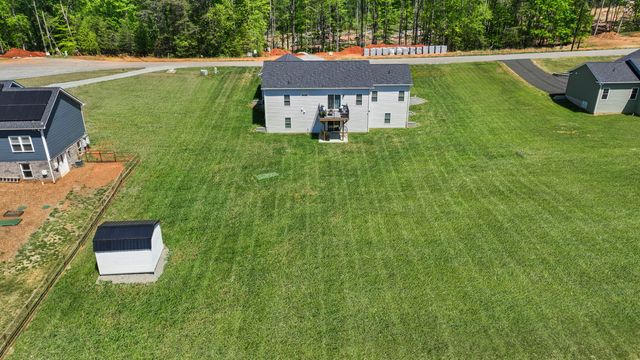 105 Belvior CIR, Moneta, VA 24121