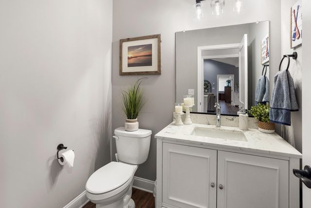 105 Belvior CIR, Moneta, VA 24121