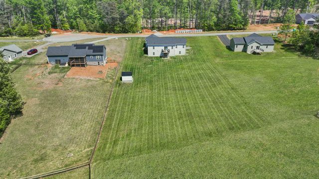105 Belvior CIR, Moneta, VA 24121
