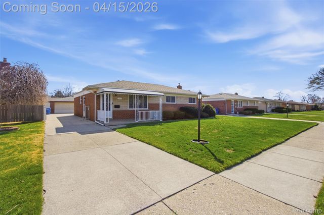 27314 Pleasant Drive, Warren, MI 48088