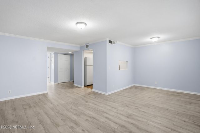 3906 MISSION Drive 4, Jacksonville, FL 32217