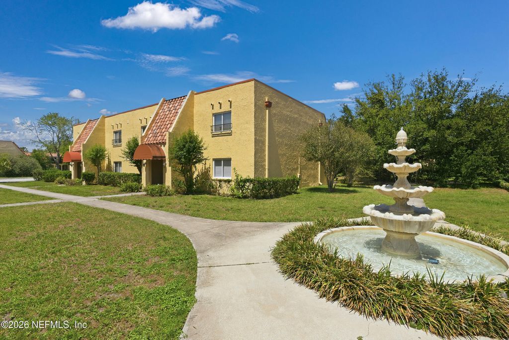 3906 MISSION Drive 4, Jacksonville, FL 32217