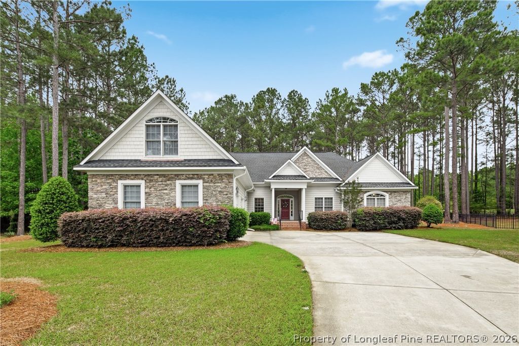 11 Rolling Pines Drive, Spring Lake, NC 28390