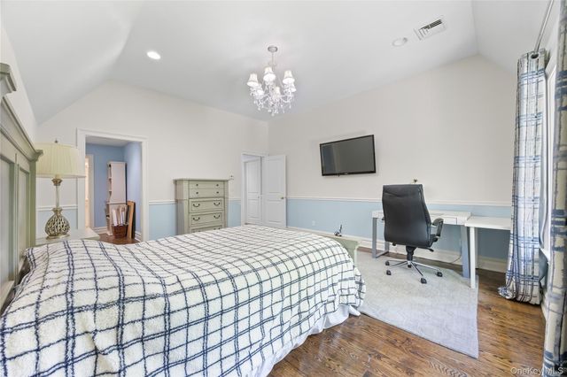 47 Valley Road, Old Westbury, NY 11568