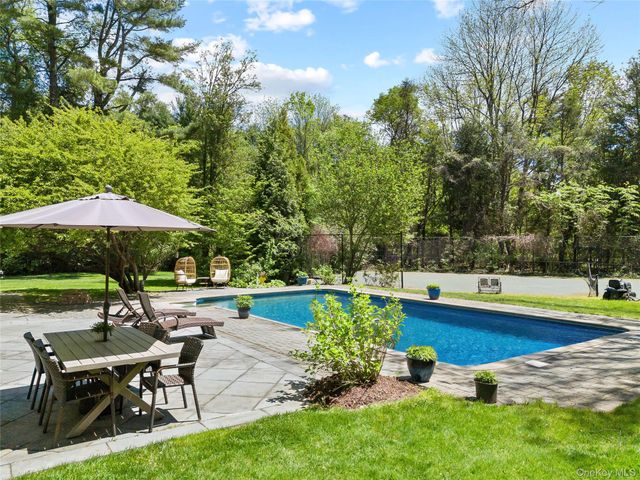 47 Valley Road, Old Westbury, NY 11568