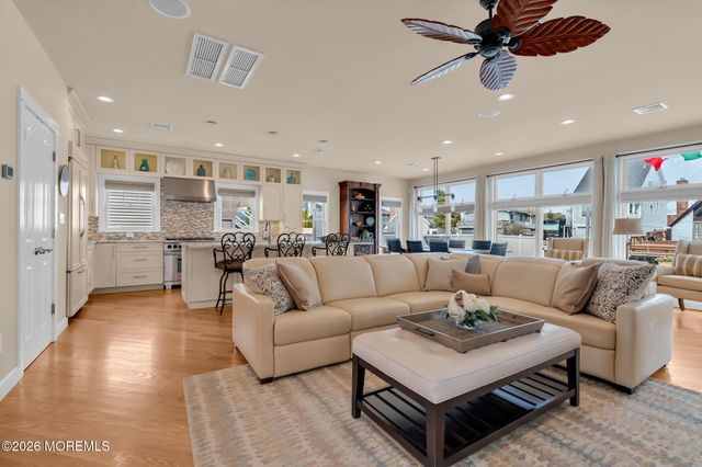 506 Bayview Drive, Toms River, NJ 08753