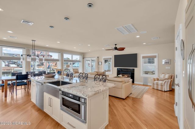 506 Bayview Drive, Toms River, NJ 08753