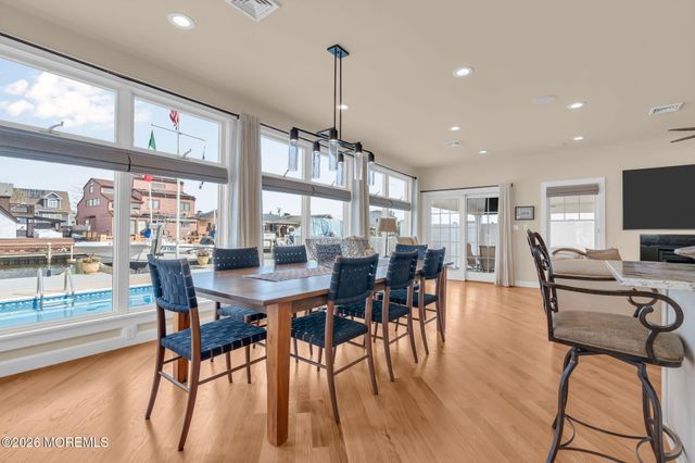 506 Bayview Drive, Toms River, NJ 08753