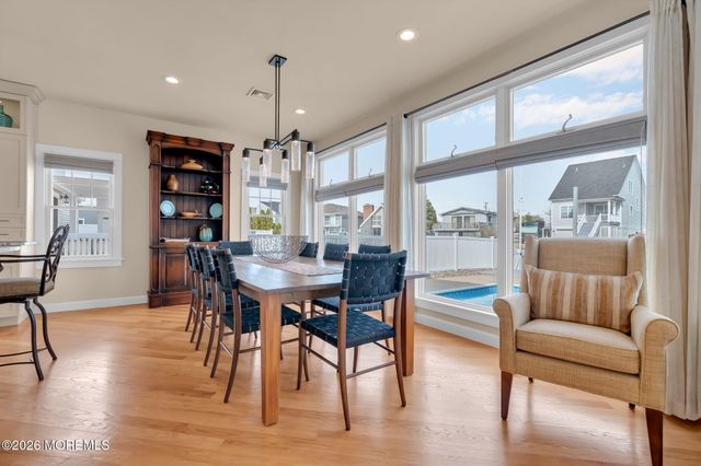 506 Bayview Drive, Toms River, NJ 08753