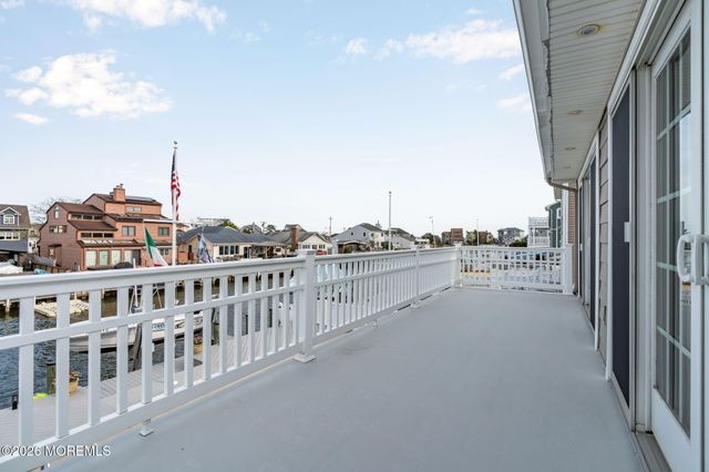 506 Bayview Drive, Toms River, NJ 08753