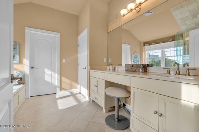 506 Bayview Drive, Toms River, NJ 08753