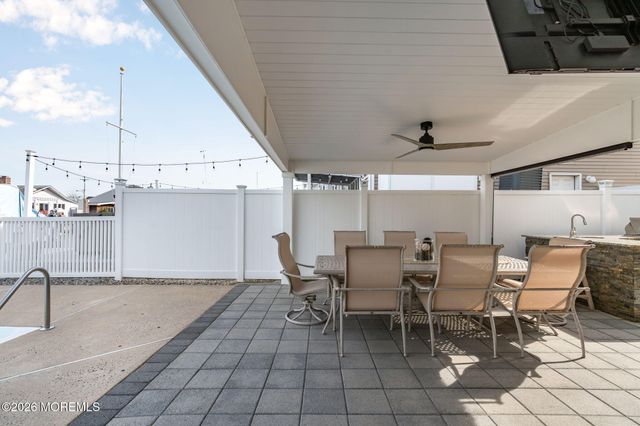 506 Bayview Drive, Toms River, NJ 08753