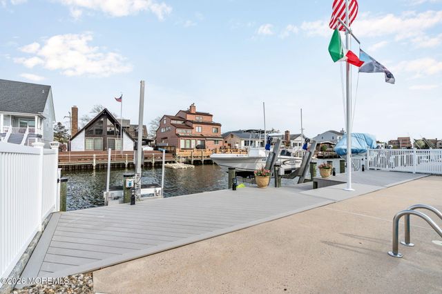 506 Bayview Drive, Toms River, NJ 08753