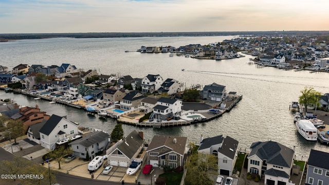 506 Bayview Drive, Toms River, NJ 08753