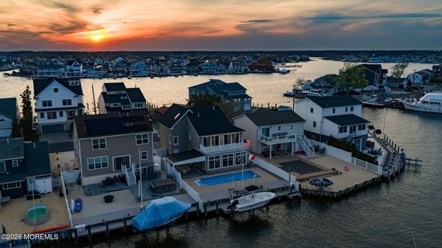 506 Bayview Drive, Toms River, NJ 08753