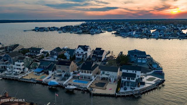 506 Bayview Drive, Toms River, NJ 08753