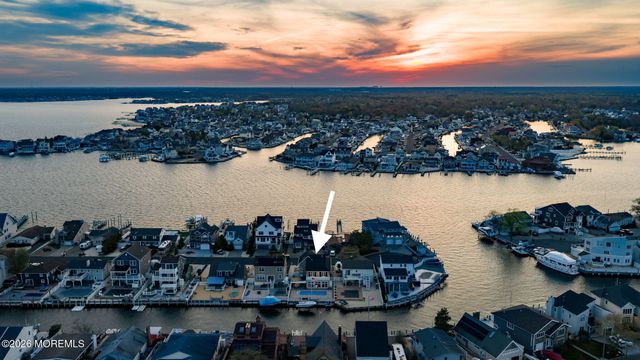 506 Bayview Drive, Toms River, NJ 08753