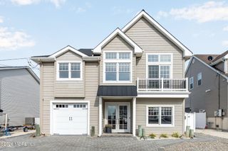 506 Bayview Drive, Toms River, NJ 08753