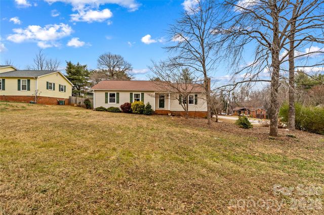 115 Pineview Court, Statesville, NC 28625