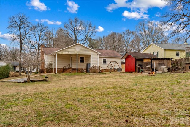 115 Pineview Court, Statesville, NC 28625