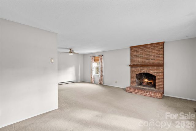 115 Pineview Court, Statesville, NC 28625