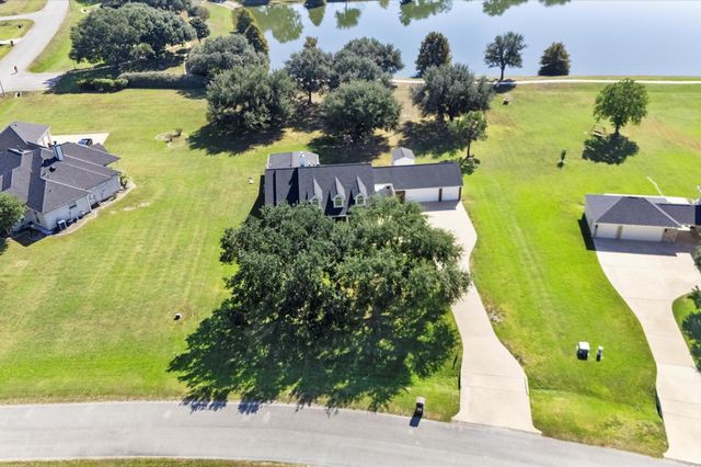 20326 Stone Lake Circle, Tomball, TX 77377