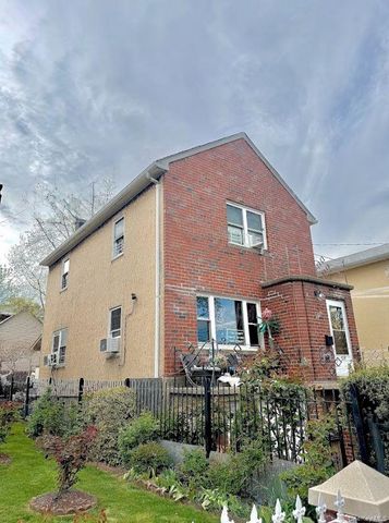 2719 Hering Avenue, Bronx, NY 10469