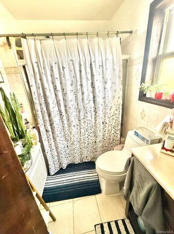 2719 Hering Avenue, Bronx, NY 10469