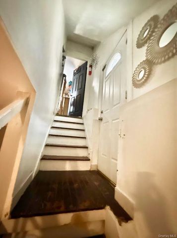 2719 Hering Avenue, Bronx, NY 10469