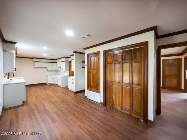2411 Burke Street, Gulfport, MS 39507