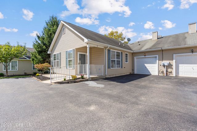 35 Fennel Court, Manchester, NJ 08759